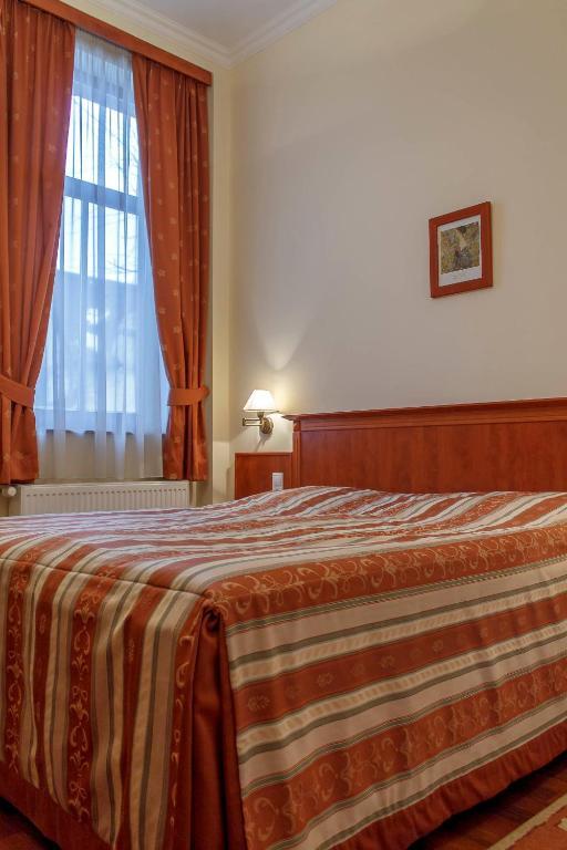 Pannon Hotel Bejelentkezes 20 Oraig, Check-In Until 20 O'Clock, Einchecken Bis 20 Uhr Mohács المظهر الخارجي الصورة