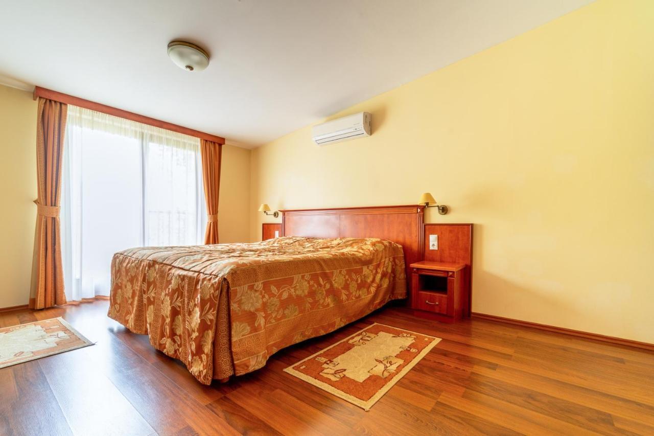 Pannon Hotel Bejelentkezes 20 Oraig, Check-In Until 20 O'Clock, Einchecken Bis 20 Uhr Mohács المظهر الخارجي الصورة
